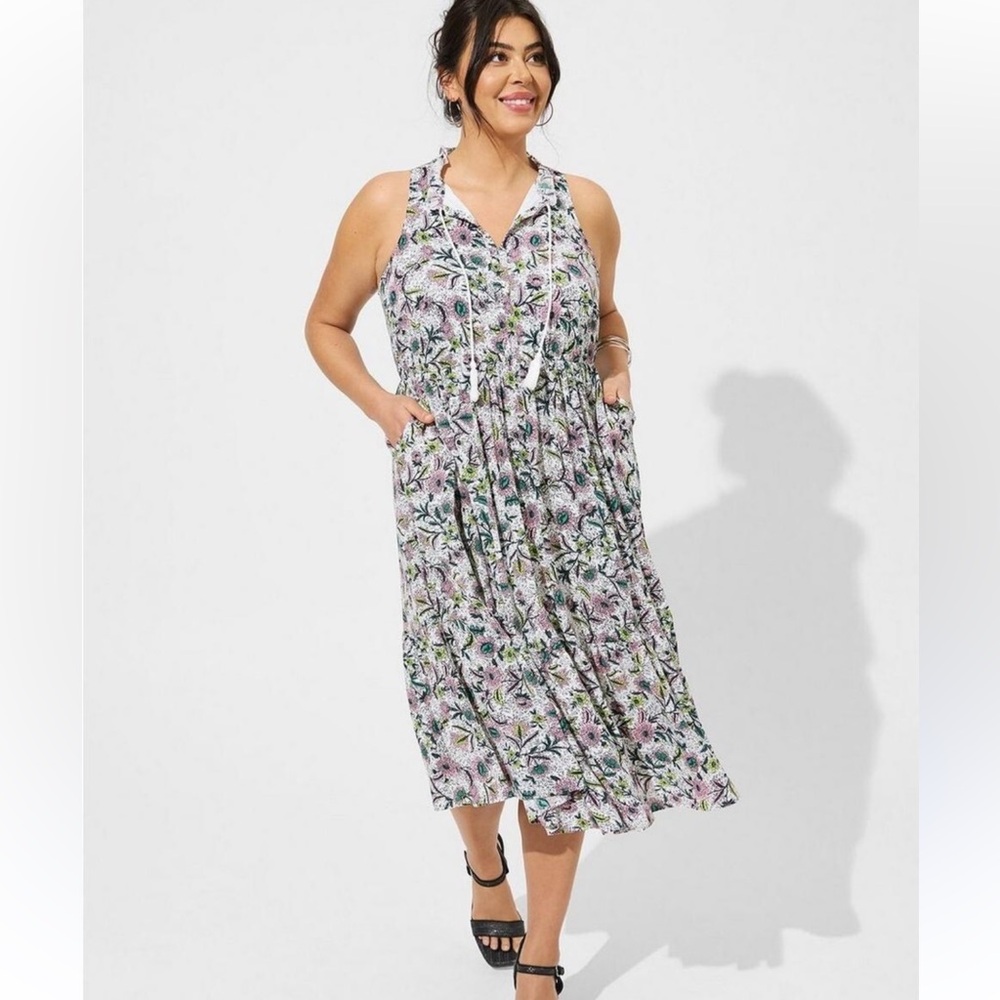 Torrid Floral Print Sleeveless‎ Dress m/l